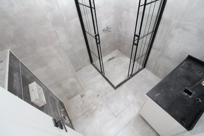 Image No.13-2 Bed Commercial for sale