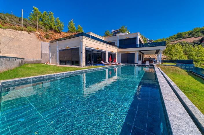 Image No.2-Maison / Villa de 8 chambres à vendre à Kargicak