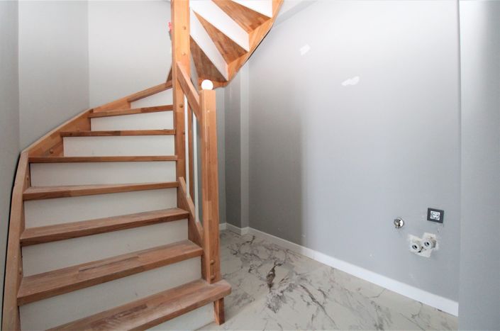 Image No.36-3 Bed Apartment for sale