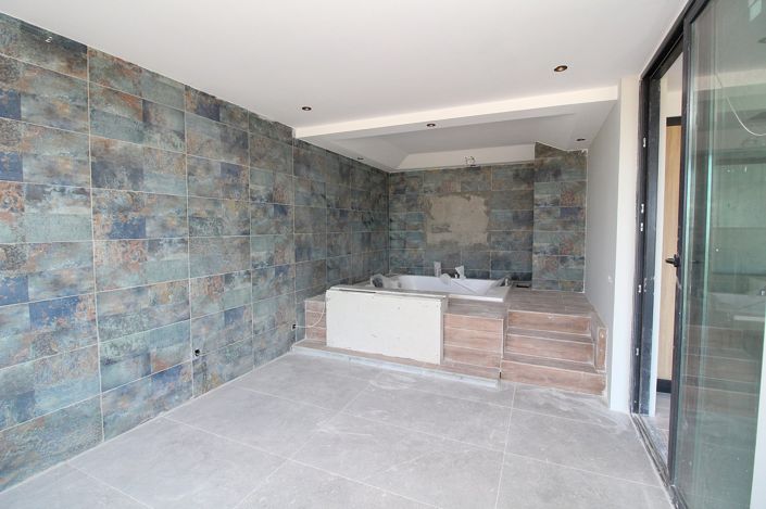 Image No.32-1 Bed Apartment for sale