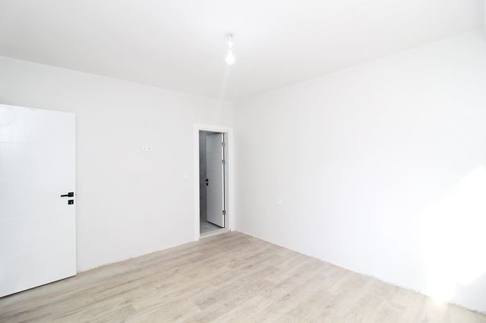 Image No.13-3 Bed Apartment for sale