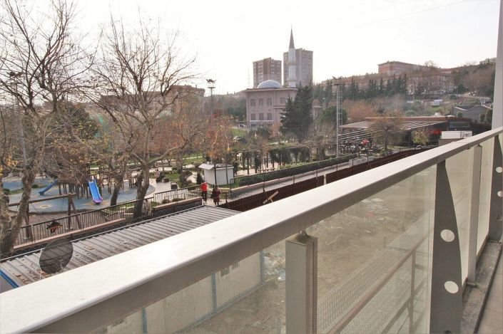 Image No.45-Appartement de 2 chambres à vendre à Küçükçekmece