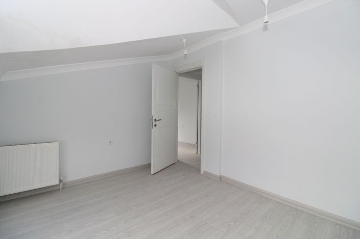 Image No.16-4 Bed Apartment for sale