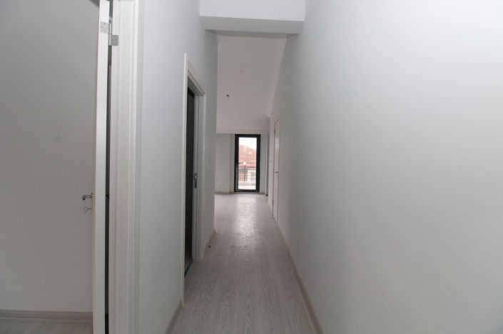 Image No.28-4 Bed Apartment for sale