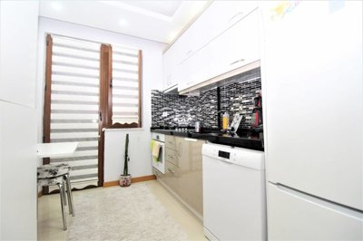 Interior 3