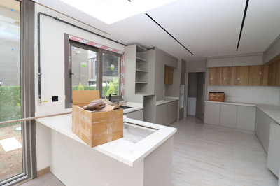 Interior 5