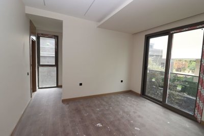 Interior 7