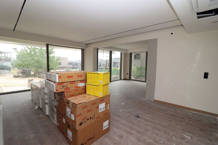 Image No.8-6 Bed House/Villa for sale