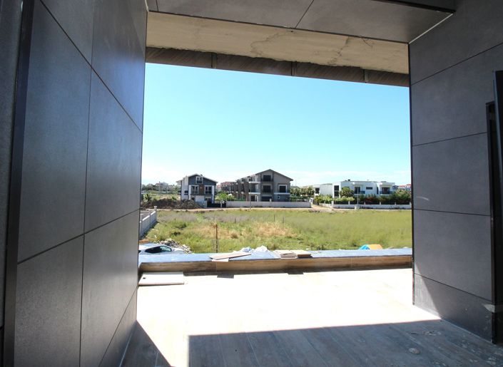 Image No.51-2 Bed Apartment for sale