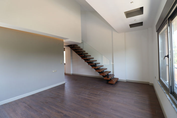 Image No.26-4 Bed House/Villa for sale