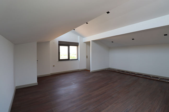 Image No.27-4 Bed House/Villa for sale