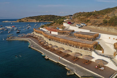 Exterior 5