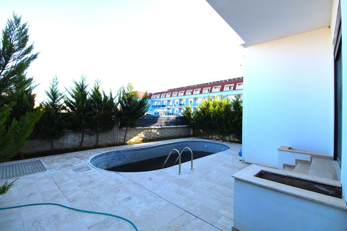 Image No.18-4 Bed House/Villa for sale