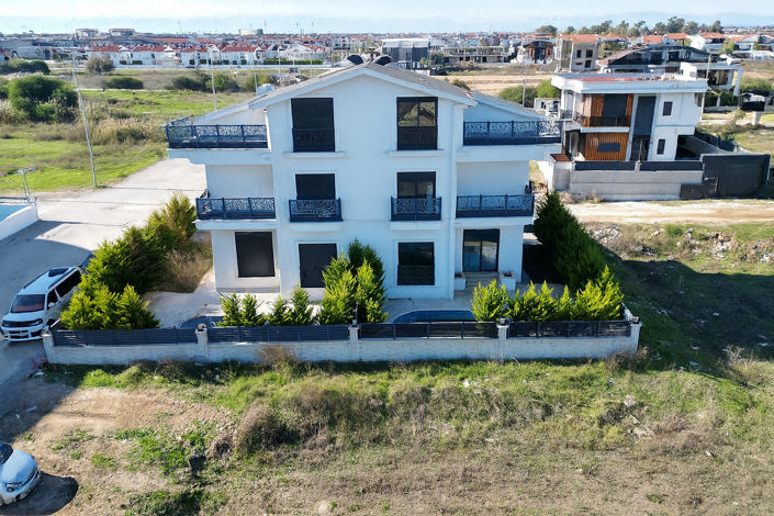 Image No.5-4 Bed House/Villa for sale