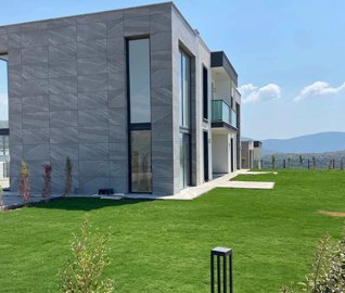 Exterior 9
