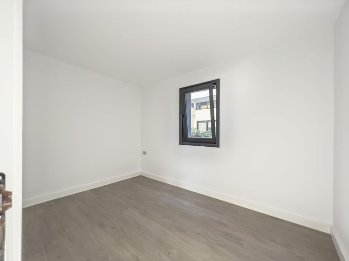 Image No.20-2 Bed Apartment for sale