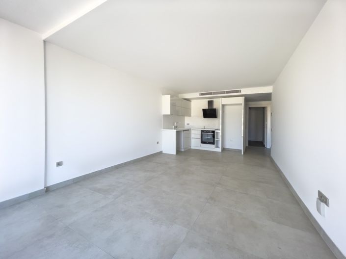 Image No.17-4 Bed Apartment for sale