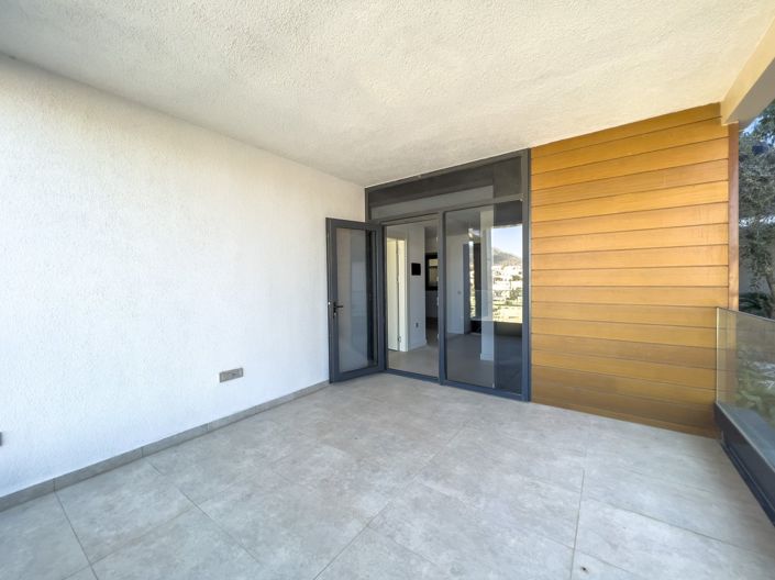 Image No.9-4 Bed Apartment for sale