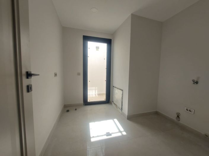 Image No.28-4 Bed House/Villa for sale