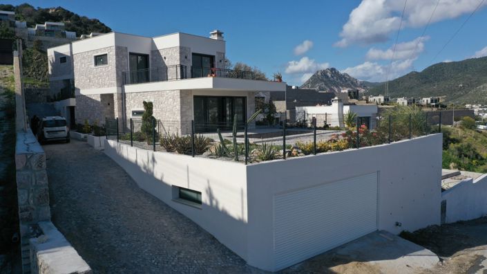 Image No.7-4 Bed House/Villa for sale