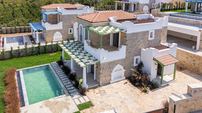Exterior 2