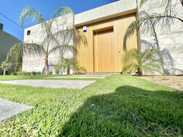 Exterior 2