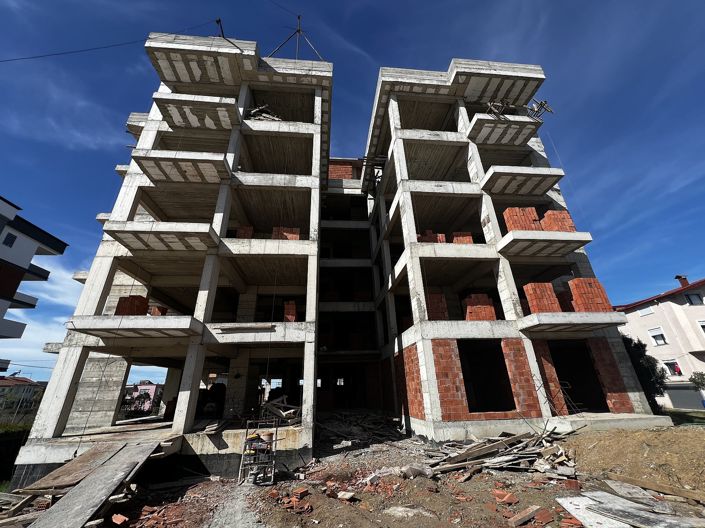 Image No.14-3 Bed Apartment for sale