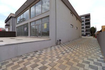 Exterior 4