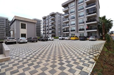 Exterior 5