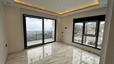 Interior 3