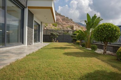 Exterior 7
