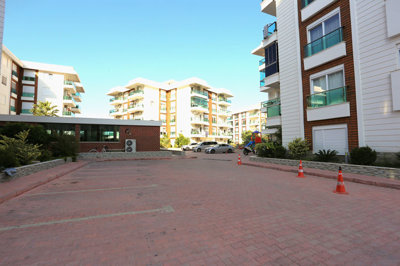 Exterior 6