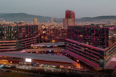 1 - Kazimdirik, Commercial