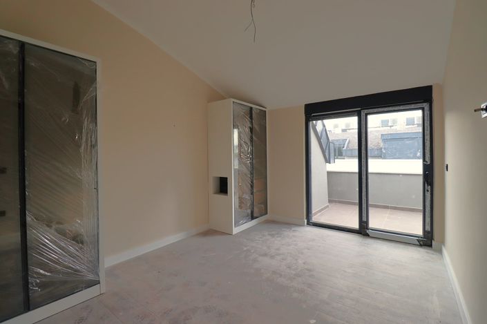 Image No.14-2 Bed Apartment for sale