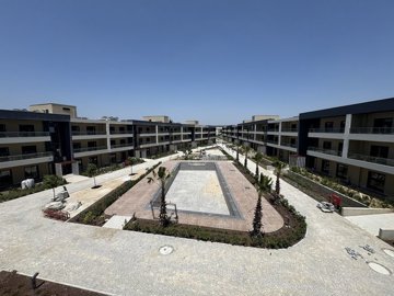 Exterior 1