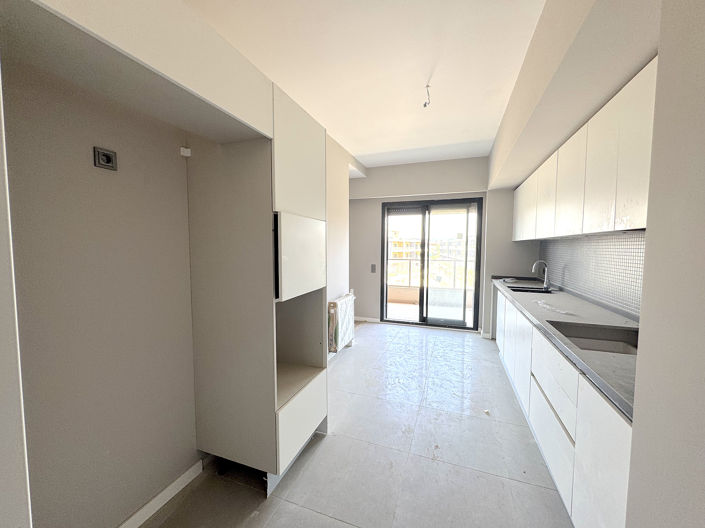 Image No.12-3 Bed Apartment for sale