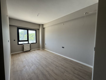Interior 5