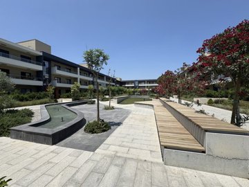 Exterior 2