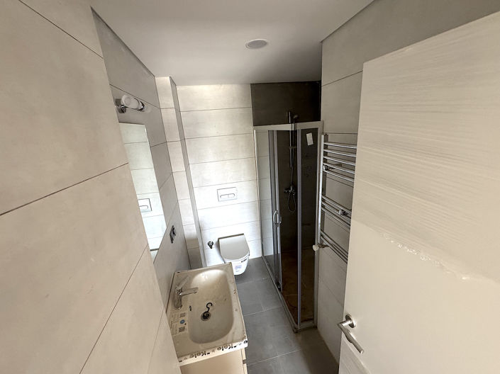 Image No.24-3 Bed Apartment for sale