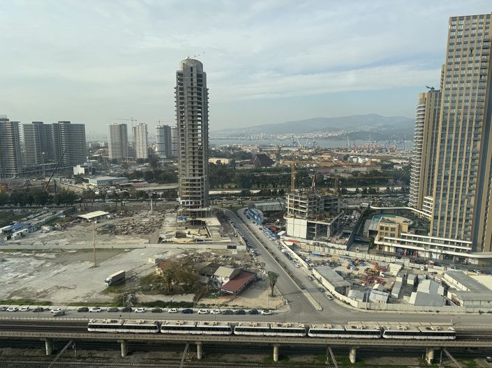 Image No.41-3 Bed Apartment for sale