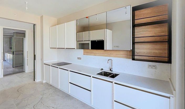 Image No.24-3 Bed Apartment for sale