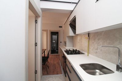 Interior 7