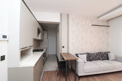 Interior 9
