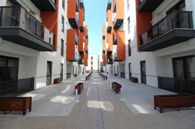 Exterior 3