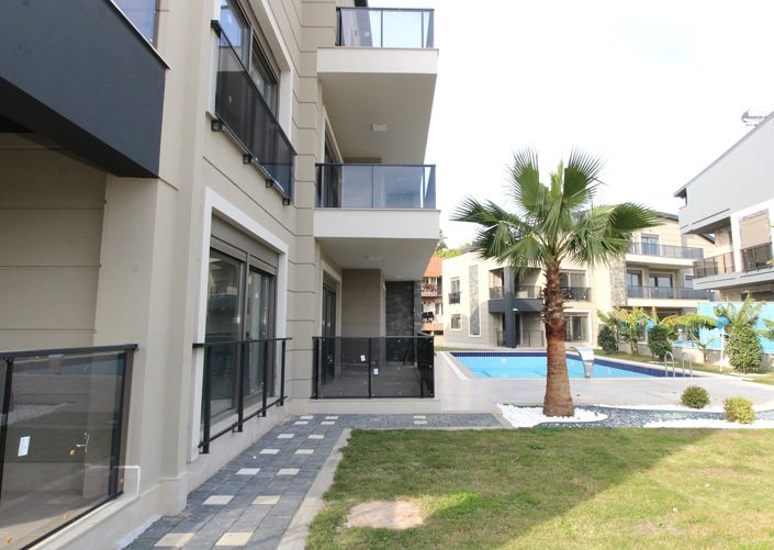 Image No.11-4 Bed Apartment for sale