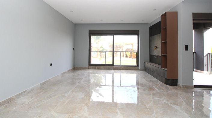 Image No.22-4 Bed Apartment for sale