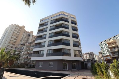 Exterior 3