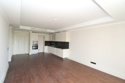 Interior 3