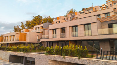 Exterior 11