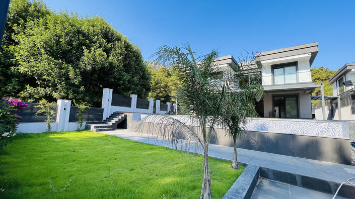 Image No.9-Maison / Villa de 4 chambres à vendre à Kiris